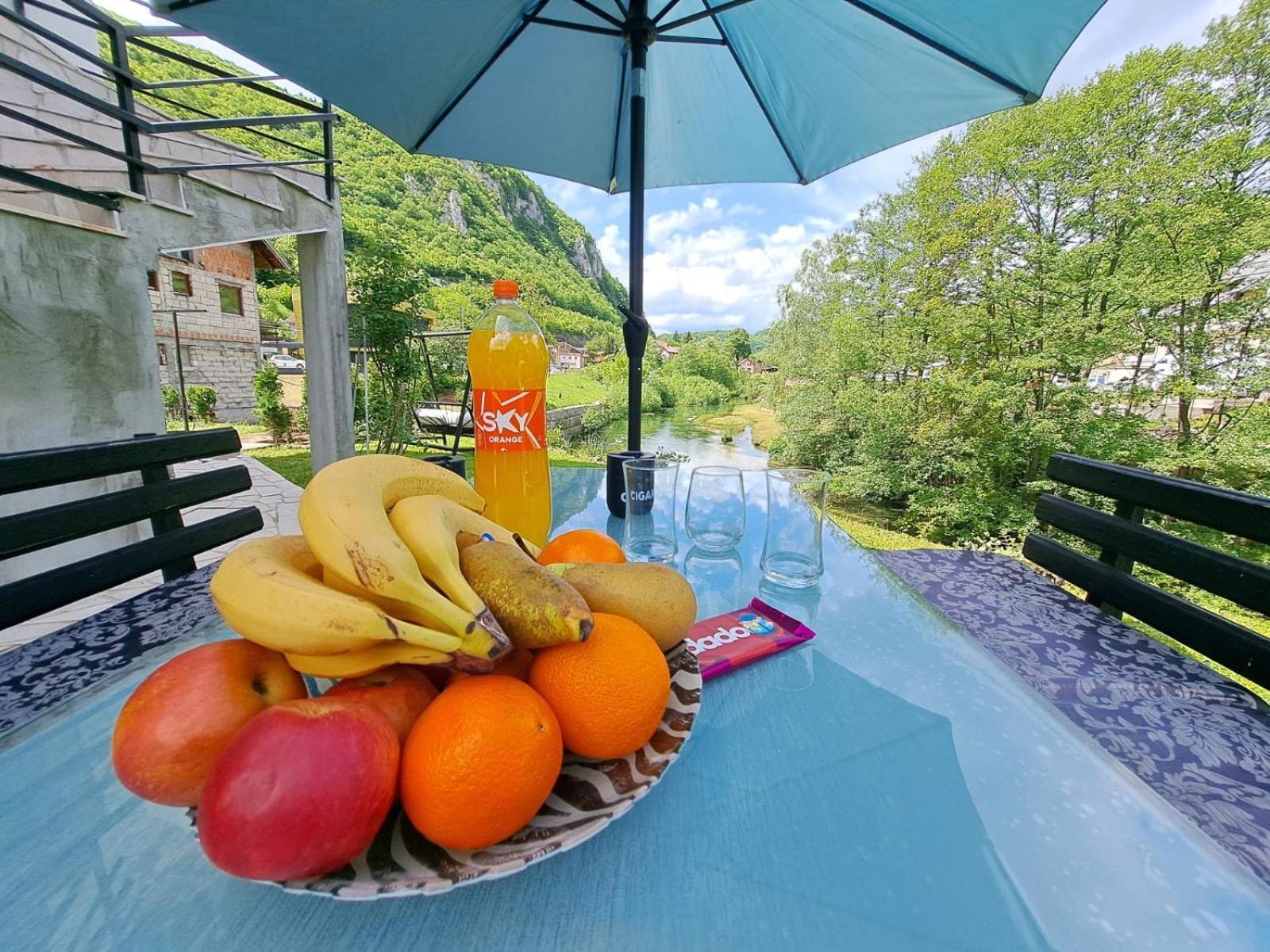 ヤイツェ Sobe Zizi Bed & Breakfast エクステリア 写真